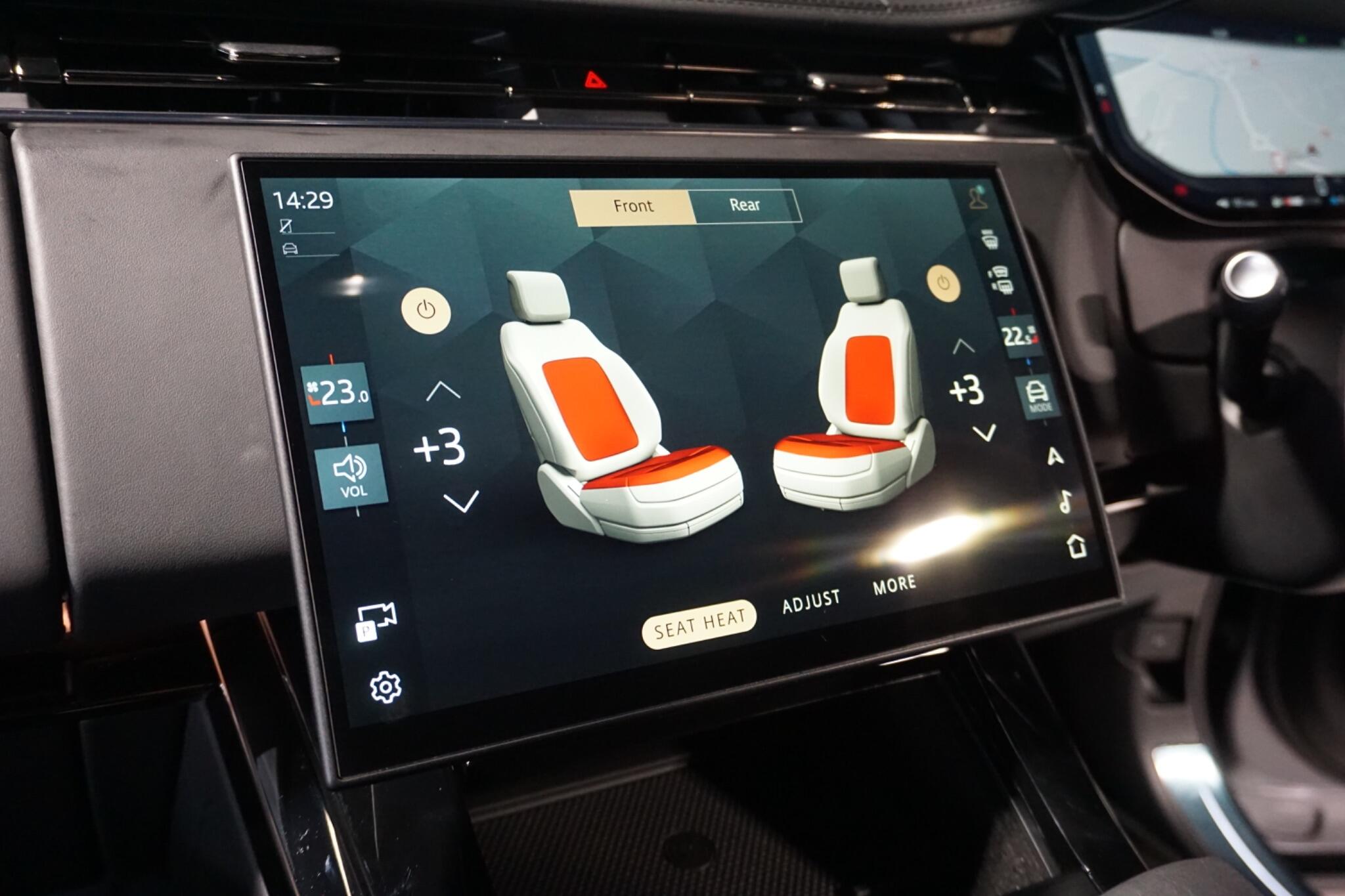 Land Rover Range Rover Sport 3.0 D300 MHEV Dynamic SE SUV 5dr Diesel Auto 4WD Euro 6 (s/s) (300 ps)